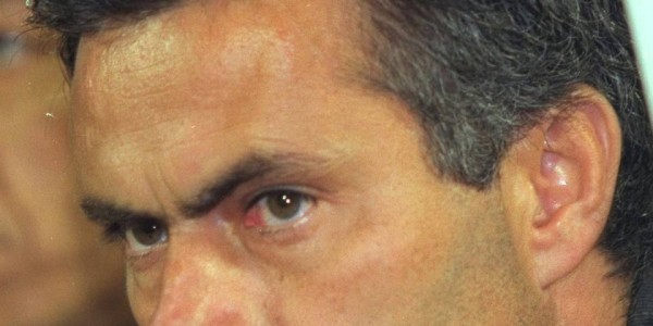 官宣！穆里尼奥上任发布会引爆争议：执教费内巴切是个错误