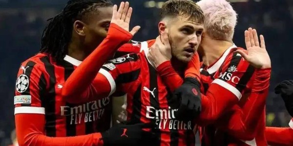 拜仁重磅：6000万欧+球员，求购7500万边锋，三人沦为添头！