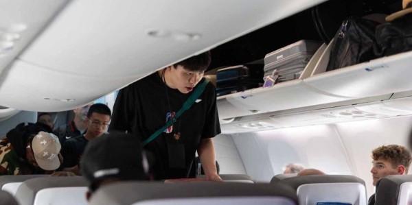 杨瀚森心中最佳阵容：詹姆斯东契奇欧文约老师浓眉