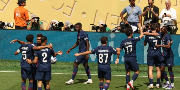 5场比赛16-0，巴黎有多强？1个月横扫4大强敌，冲击7冠王+大满贯