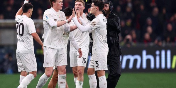 意甲焦点战：少一人那不勒斯逆转3-2 曼联双星爆发霍伊伦双响助胜