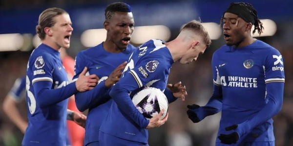 切尔西年薪榜曝更衣室危机，29岁弃将年薪力压全场，球迷炸锅