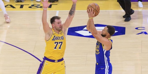 库里23分东契奇43+12+9 巴特勒31+5勇士胜湖人