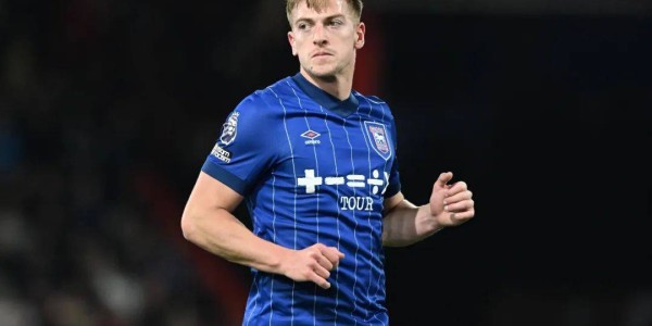 曼联痛失天才！切尔西豪掷3000万镑激活条款签下德拉普，欧冠诱惑+恩佐召唤成致命杀招！