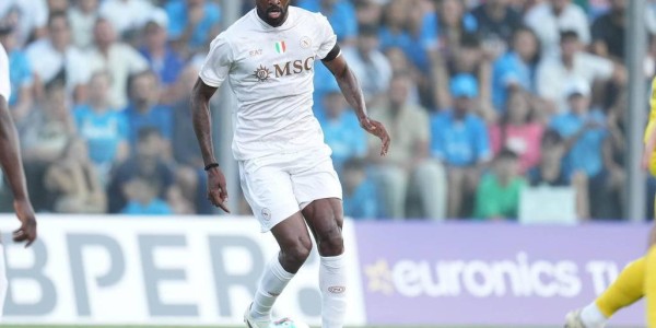 95分钟读秒绝杀！那不勒斯1-0卡利亚里意甲两连胜 安古伊萨制胜