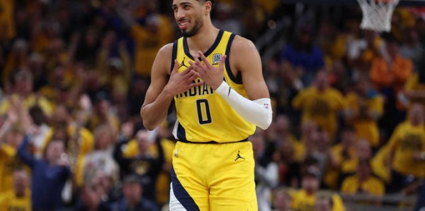 哈利季后赛最强一战 主帅斗智锡伯杜已然完败？