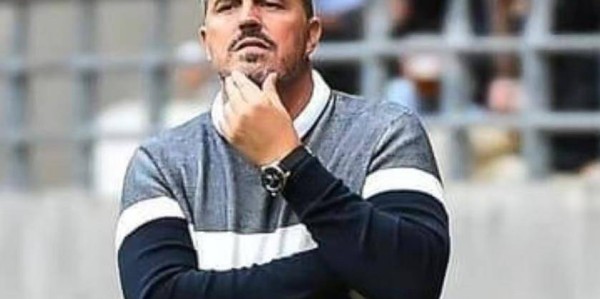 国足最强候选教练曝光：西甲名帅已报名，曾带队与武磊交手！